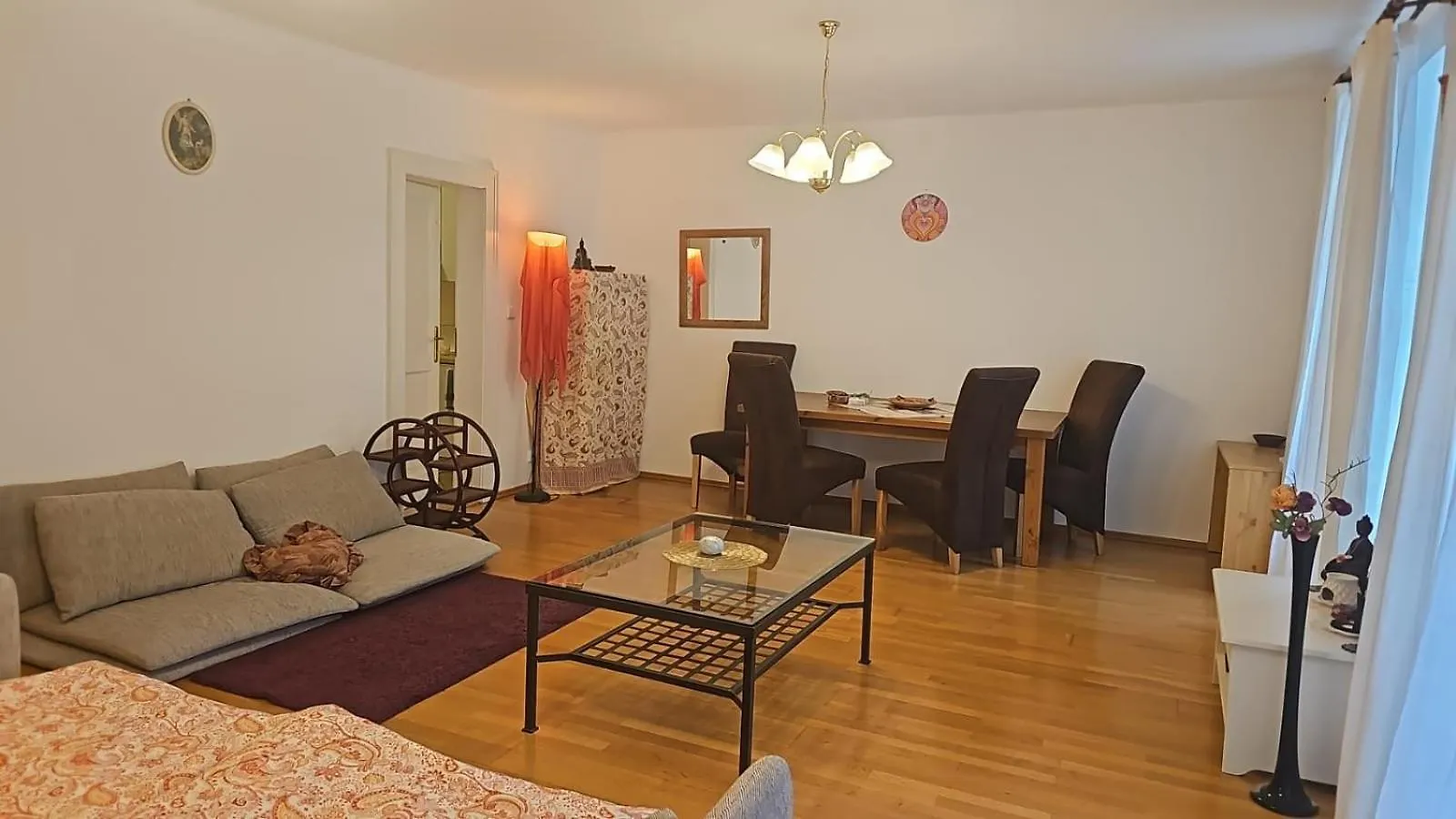 Laxmi Happy Home In Historical Praag Tsjechië