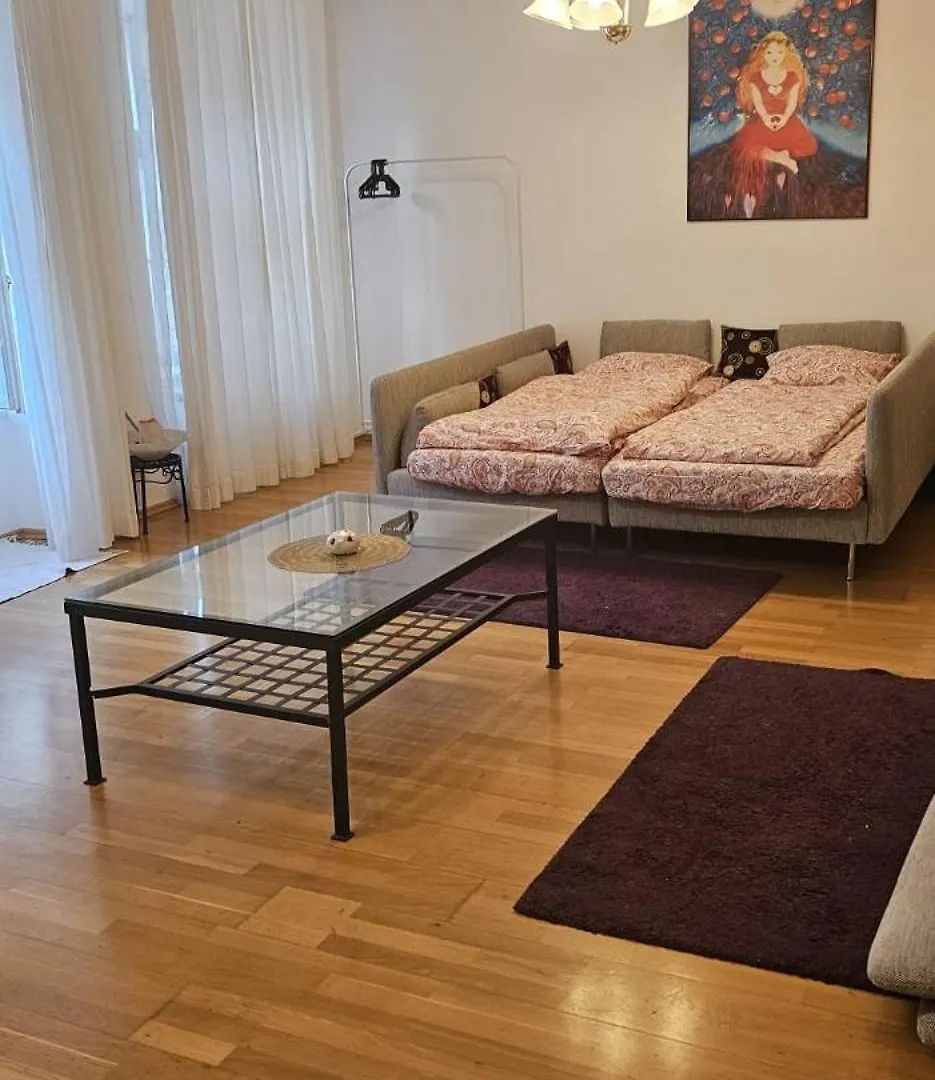 Laxmi Happy Home In Historical Praag Tsjechië